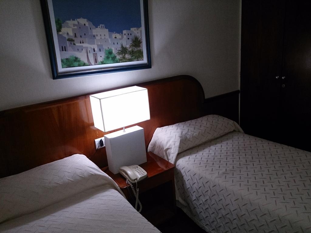 Hotel Orly Corrientes Oda fotoğraf