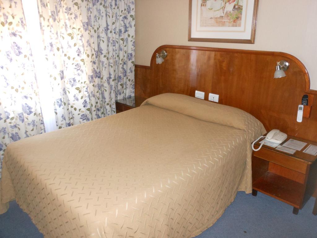 Hotel Orly Corrientes Oda fotoğraf